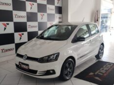VOLKSWAGEN FOX RUN 1.6 8V 2017/2017 TIAGO AUTOMÓVEIS VENÂNCIO AIRES / Carros no Vale