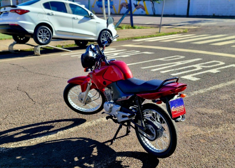 YAMAHA YBR 125 FACTOR E 2011/2012 CRUZEIRO MULTIMARCAS CRUZEIRO DO SUL / Carros no Vale