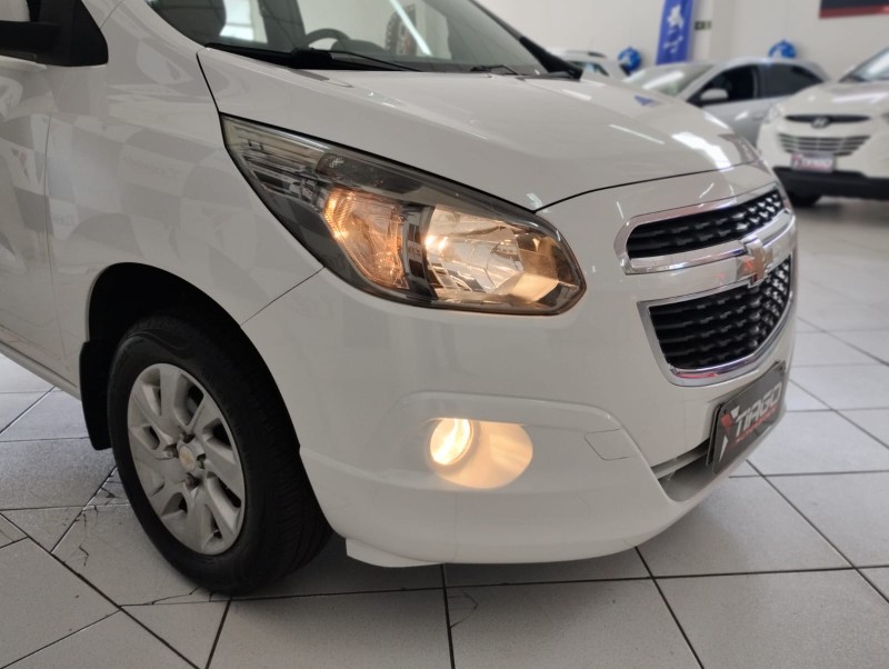 CHEVROLET SPIN 1.8 LTZ 2016/2016 TIAGO AUTOMÓVEIS VENÂNCIO AIRES / Carros no Vale
