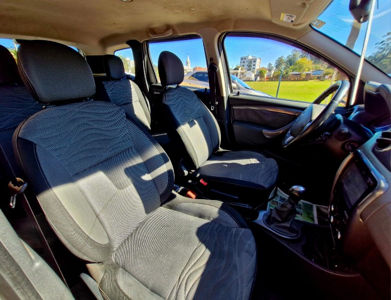 RENAULT DUSTER 2.0 DYNAMIQUE 4X2 16V 2015/2015 CRUZEIRO MULTIMARCAS CRUZEIRO DO SUL / Carros no Vale