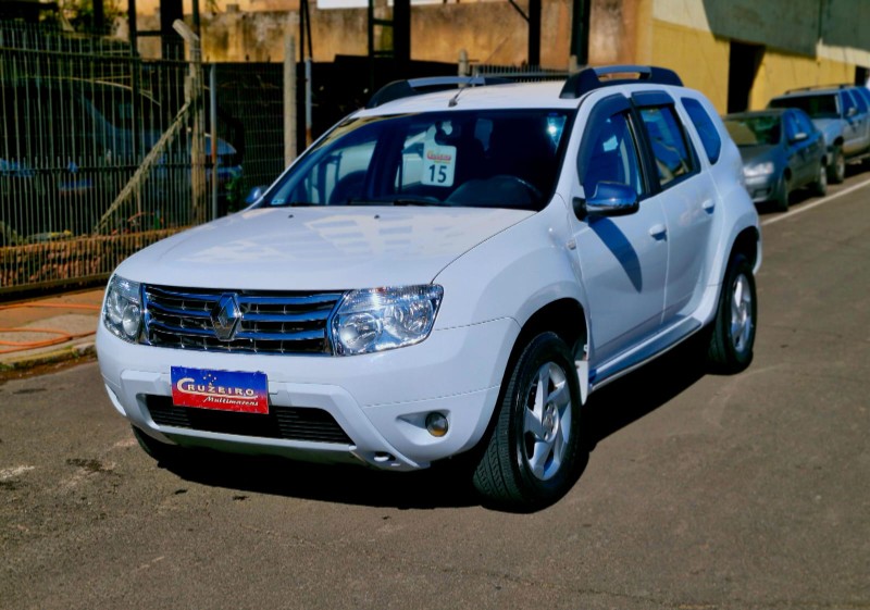 RENAULT DUSTER 2.0 DYNAMIQUE 4X2 16V 2015/2015 CRUZEIRO MULTIMARCAS CRUZEIRO DO SUL / Carros no Vale