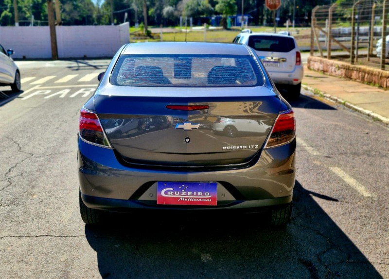 CHEVROLET PRISMA SED. LTZ 1.4 8V FLEXPOWER 4P 2015/2015 CRUZEIRO MULTIMARCAS CRUZEIRO DO SUL / Carros no Vale