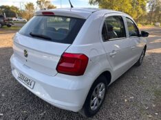 VOLKSWAGEN GOL 1.0 /2023 MENEGHINI VEÍCULOS ARROIO DO MEIO / Carros no Vale