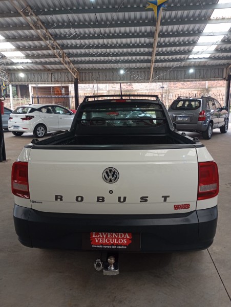 VOLKSWAGEN SAVEIRO 1.6 CS 8V 2021/2022 LAVENDA VEÍCULOS ARROIO DO MEIO / Carros no Vale
