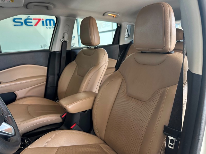JEEP COMPASS LIMITED 2.0 16V FLEX 2018/2019 SÉTIMA VEÍCULOS GUAPORÉ / Carros no Vale