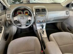 TOYOTA COROLLA GLI 1.8 AT FLEX 2010/2011 SÉTIMA VEÍCULOS GUAPORÉ / Carros no Vale