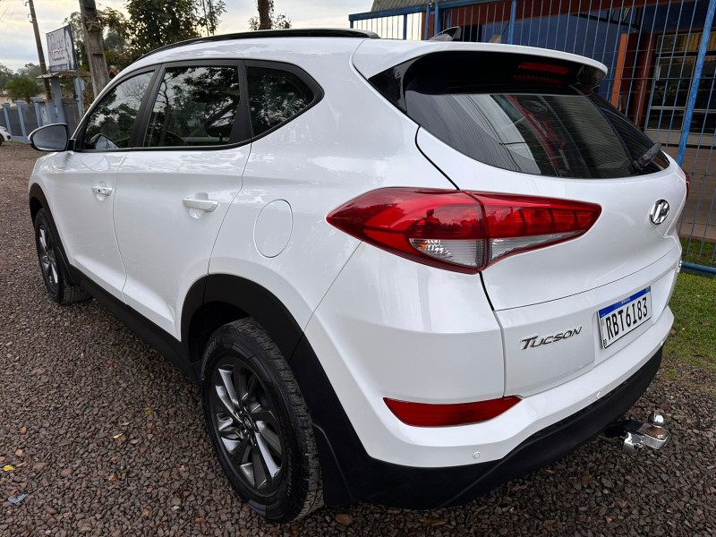 HYUNDAI NEW TUCSON 1.6 TURBO /2021 MENEGHINI VEÍCULOS ARROIO DO MEIO / Carros no Vale