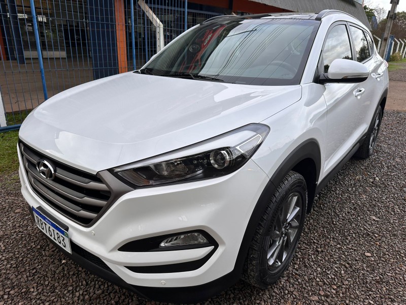 HYUNDAI NEW TUCSON 1.6 TURBO /2021 MENEGHINI VEÍCULOS ARROIO DO MEIO / Carros no Vale