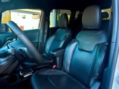 JEEP RENEGADE S T270 1.3 TB 4X4 2022/2024 SÉTIMA VEÍCULOS GUAPORÉ / Carros no Vale