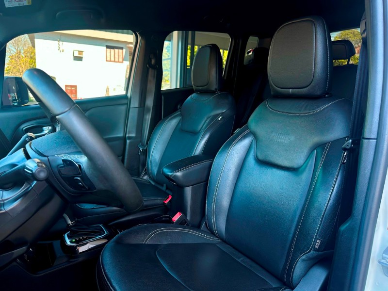 JEEP RENEGADE S T270 1.3 TB 4X4 2022/2024 SÉTIMA VEÍCULOS GUAPORÉ / Carros no Vale