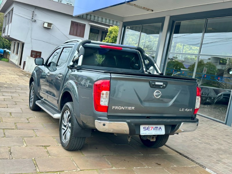 NISSAN FRONTIER LE 2.3 BI-TURBO 4X4 AT 2020/2021 SÉTIMA VEÍCULOS GUAPORÉ / Carros no Vale