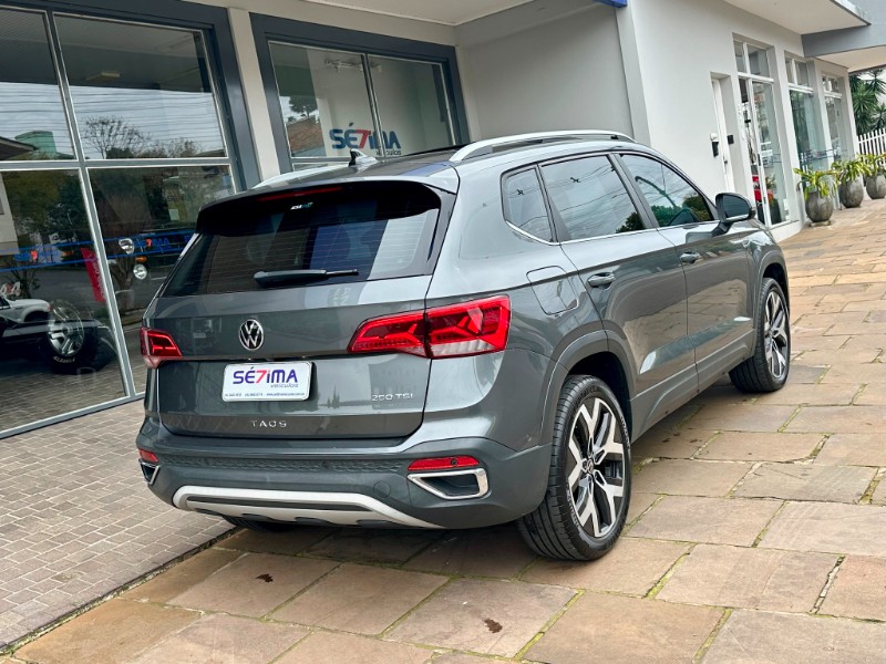 VOLKSWAGEN TAOS HIGHLINE 1.4 250 TSI 2023/2023 SÉTIMA VEÍCULOS GUAPORÉ / Carros no Vale