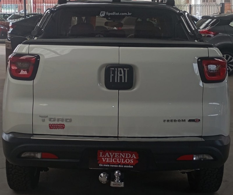 FIAT TORO 2.0 16V FREEDOM 2018/2019 LAVENDA VEÍCULOS ARROIO DO MEIO / Carros no Vale