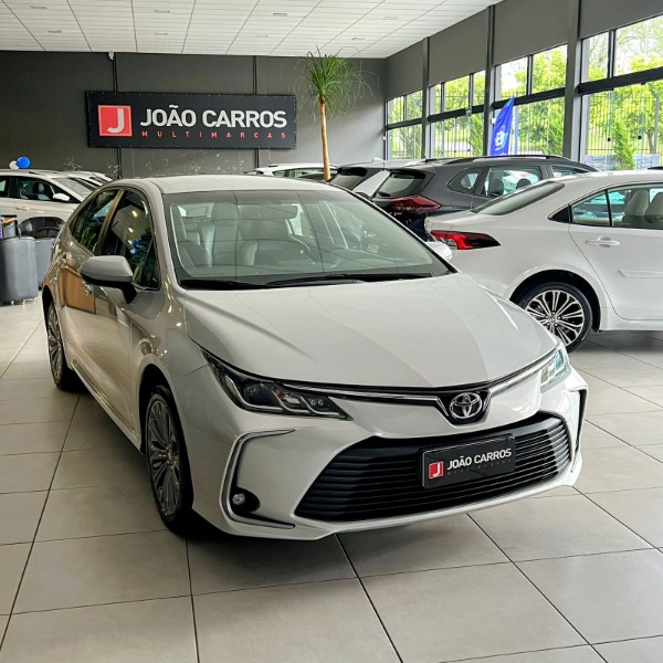 TOYOTA COROLLA 2.0 XEI 16V 2020/2020 JOÃO CARROS MULTIMARCAS GUAPORÉ / Carros no Vale TOYOTA COROLLA 2.0 XEI 16V 2020/2020 JOÃO CARROS MULTIMARCAS GUAPORÉ / Carros no Vale