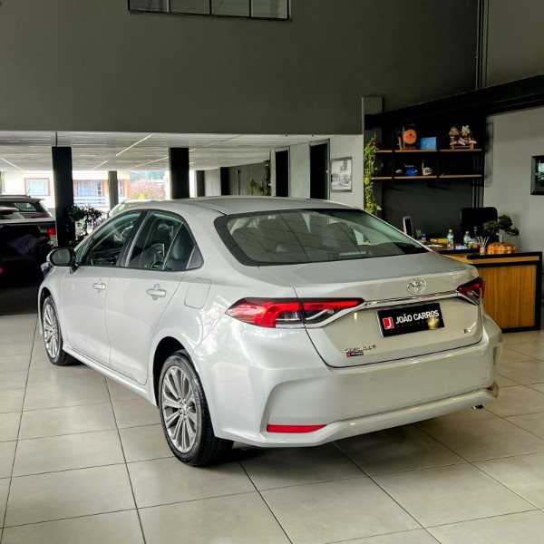 TOYOTA COROLLA 2.0 XEI 16V 2020/2020 JOÃO CARROS MULTIMARCAS GUAPORÉ / Carros no Vale TOYOTA COROLLA 2.0 XEI 16V 2020/2020 JOÃO CARROS MULTIMARCAS GUAPORÉ / Carros no Vale