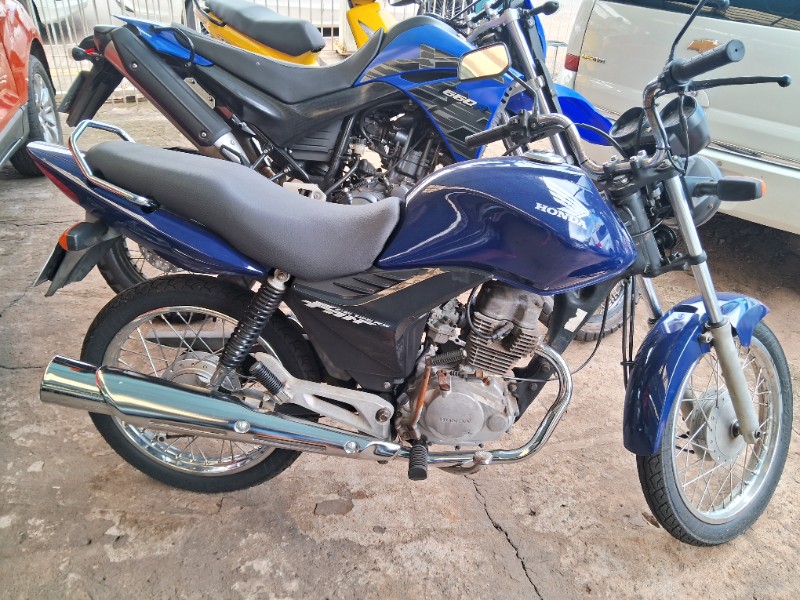 HONDA MOTOS CG 125 FAN KS 2009/2009 SCHAEFER AUTOMÓVEIS TEUTÔNIA / Carros no Vale HONDA MOTOS CG 125 FAN KS 2009/2009 SCHAEFER AUTOMÓVEIS TEUTÔNIA / Carros no Vale