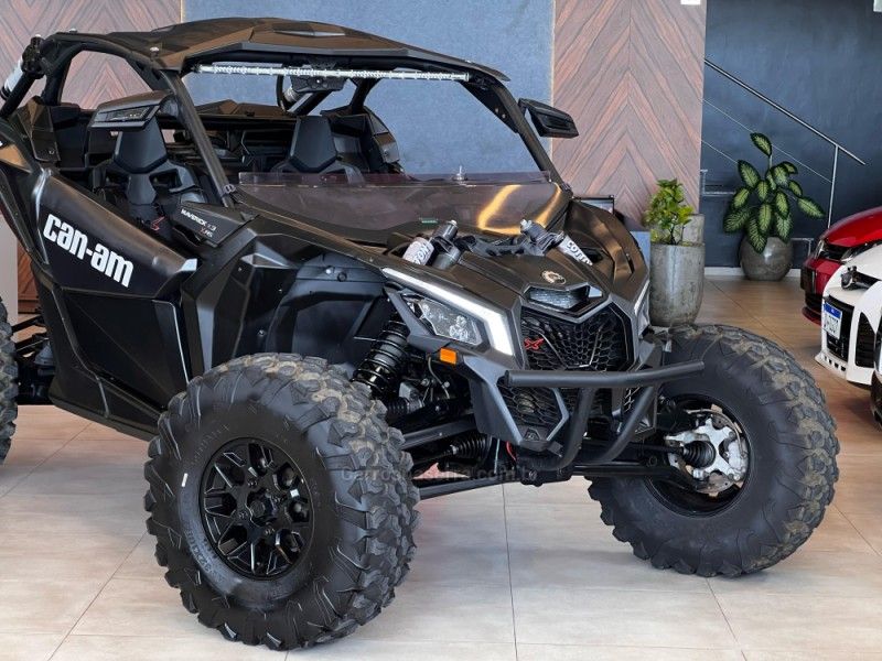 CAN-AM MAVERICK XRS X3 XRS TURBO RR SMART SHOX 2018/2018 AUTOGRIF MOTORS CAMPO BOM / Carros no Vale