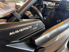CAN-AM MAVERICK XRS X3 XRS TURBO RR SMART SHOX 2018/2018 AUTOGRIF MOTORS CAMPO BOM / Carros no Vale
