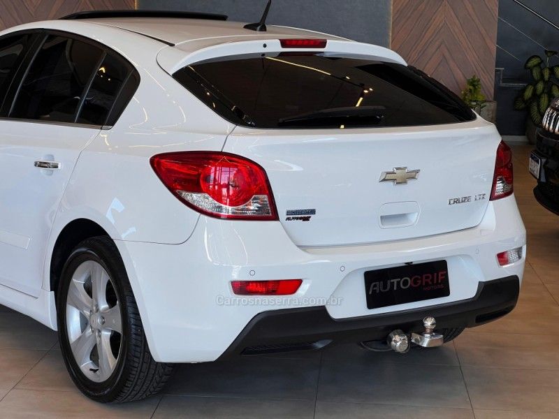 CHEVROLET CRUZE 1.8 LTZ SPORT6 16V 2014/2014 AUTOGRIF MOTORS CAMPO BOM / Carros no Vale