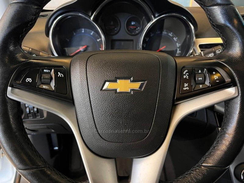 CHEVROLET CRUZE 1.8 LTZ SPORT6 16V 2014/2014 AUTOGRIF MOTORS CAMPO BOM / Carros no Vale