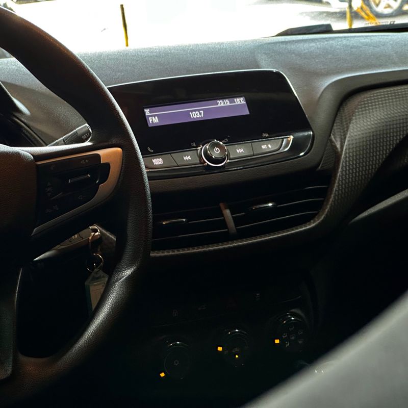 Chevrolet Onix 1.0 Hb 2024/2024 DL MOTORS LAJEADO / Carros no Vale