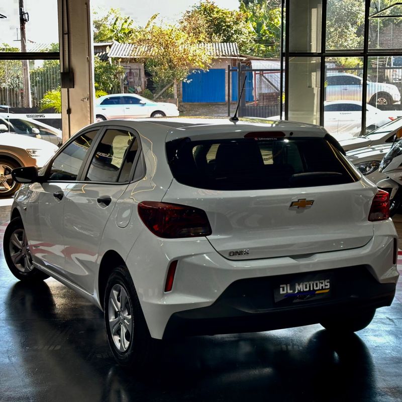 Chevrolet Onix 1.0 Hb 2024/2024 DL MOTORS LAJEADO / Carros no Vale