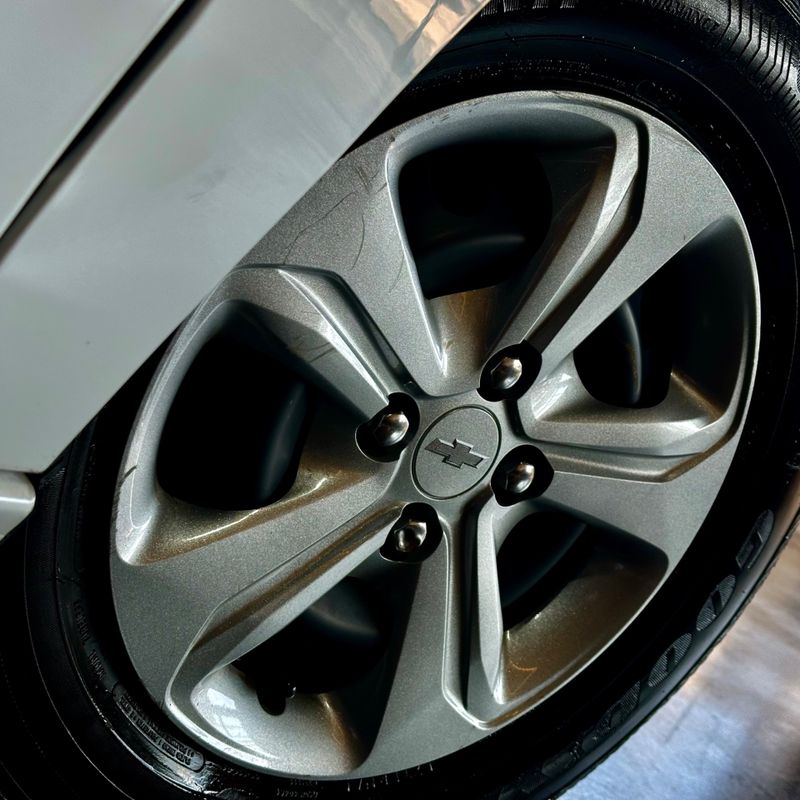 Chevrolet Onix 1.0 Hb 2024/2024 DL MOTORS LAJEADO / Carros no Vale