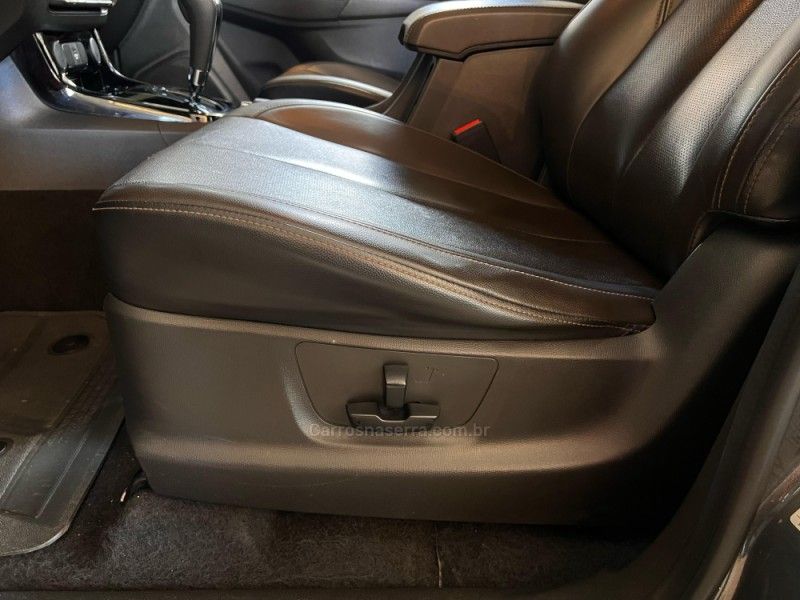 CHEVROLET TRAILBLAZER 2.8 LTZ 4X4 16V TURBO 2017/2018 AUTOGRIF MOTORS CAMPO BOM / Carros no Vale