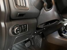 CHEVROLET TRAILBLAZER 2.8 LTZ 4X4 16V TURBO 2017/2018 AUTOGRIF MOTORS CAMPO BOM / Carros no Vale