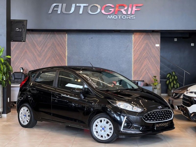 FORD FIESTA 1.6 SE STYLE HATCH 16V 2018/2018 AUTOGRIF MOTORS CAMPO BOM / Carros no Vale