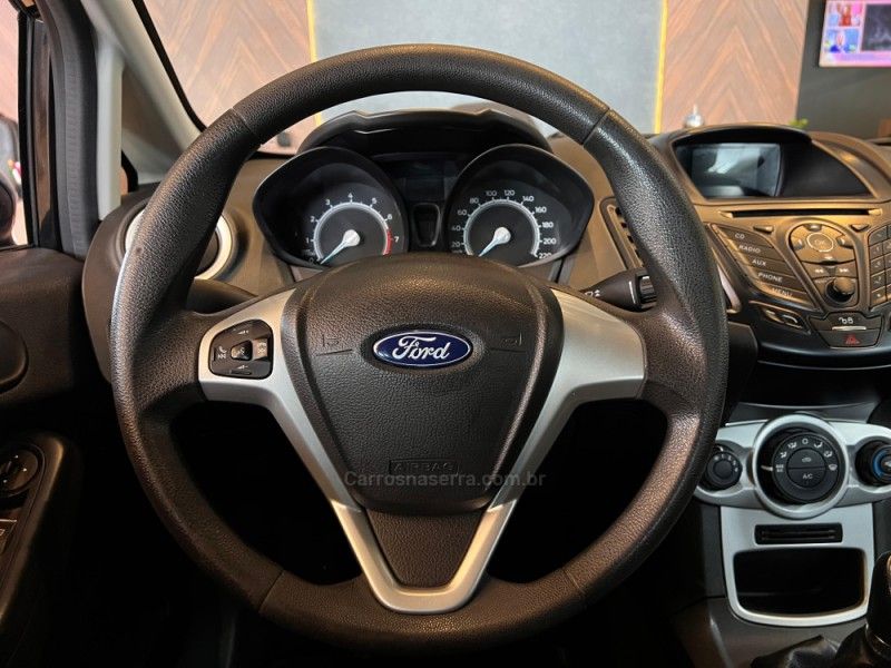 FORD FIESTA 1.6 SE STYLE HATCH 16V 2018/2018 AUTOGRIF MOTORS CAMPO BOM / Carros no Vale