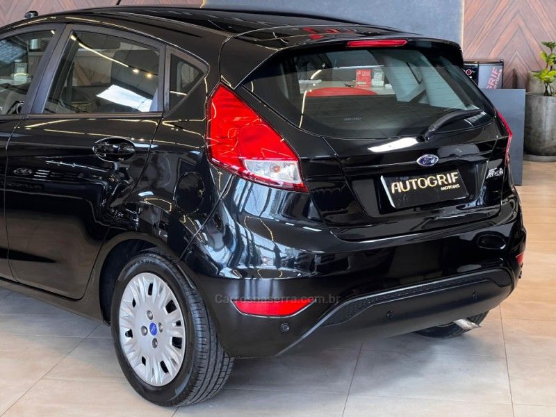 FORD FIESTA 1.6 SE STYLE HATCH 16V 2018/2018 AUTOGRIF MOTORS CAMPO BOM / Carros no Vale