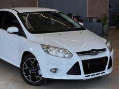 FORD FOCUS 2.0 TITANIUM HATCH 16V 2015/2015 AUTOGRIF MOTORS CAMPO BOM / Carros no Vale
