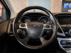 FORD FOCUS 2.0 TITANIUM HATCH 16V 2015/2015 AUTOGRIF MOTORS CAMPO BOM / Carros no Vale