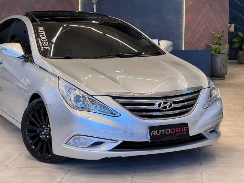 HYUNDAI SONATA 2.4 MPFI I4 16V 182CV 2012/2013 AUTOGRIF MOTORS CAMPO BOM / Carros no Vale