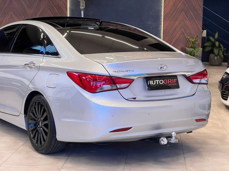 HYUNDAI SONATA 2.4 MPFI I4 16V 182CV 2012/2013 AUTOGRIF MOTORS CAMPO BOM / Carros no Vale