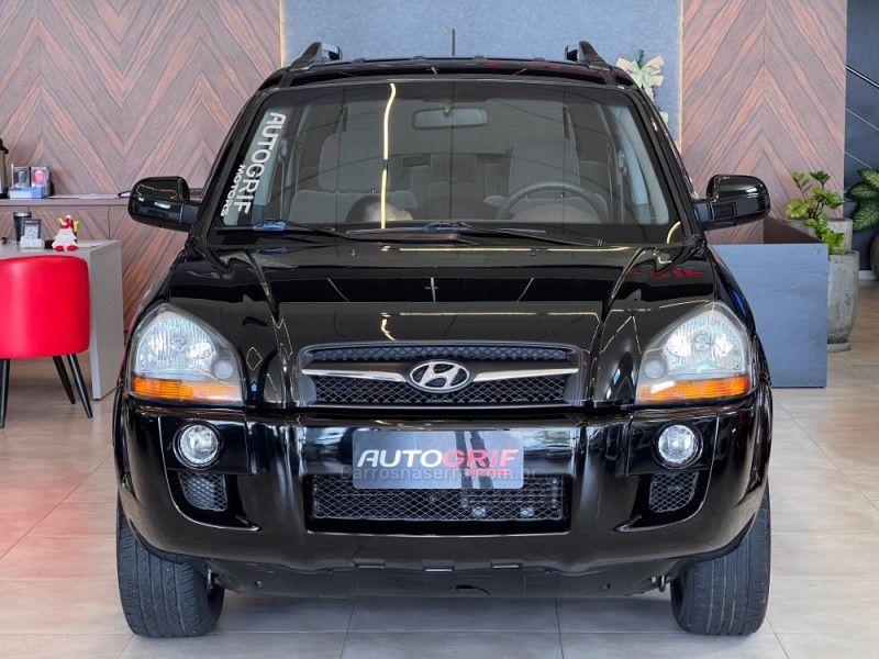 HYUNDAI TUCSON 2.0 MPFI GLS 16V 143CV 2WD 2012/2013 AUTOGRIF MOTORS CAMPO BOM / Carros no Vale