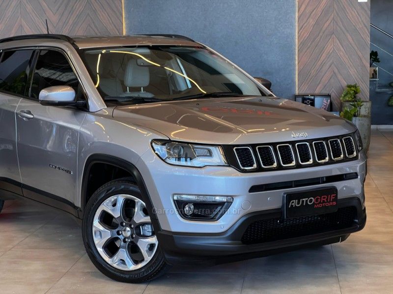 JEEP COMPASS 2.0 16V LONGITUDE 2018/2019 AUTOGRIF MOTORS CAMPO BOM / Carros no Vale