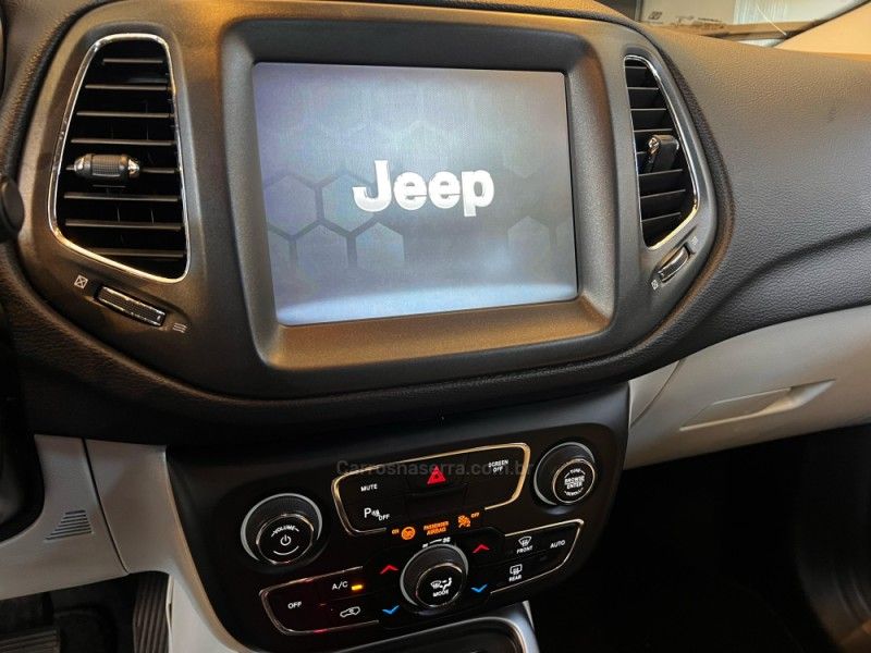 JEEP COMPASS 2.0 16V LONGITUDE 2018/2019 AUTOGRIF MOTORS CAMPO BOM / Carros no Vale