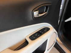 JEEP COMPASS 2.0 16V LONGITUDE 2018/2019 AUTOGRIF MOTORS CAMPO BOM / Carros no Vale
