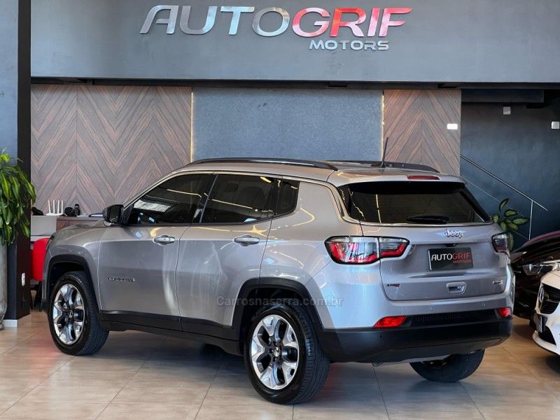 JEEP COMPASS 2.0 16V LONGITUDE 2018/2019 AUTOGRIF MOTORS CAMPO BOM / Carros no Vale
