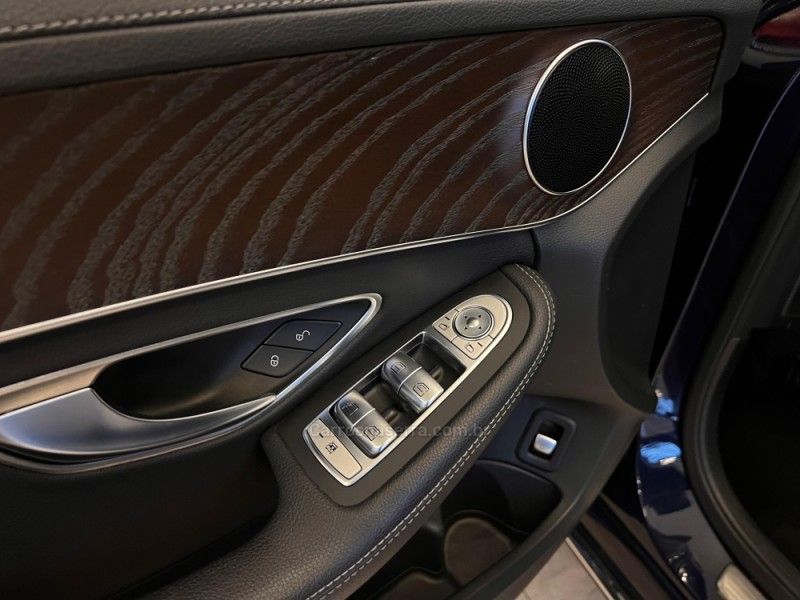 MERCEDES-BENZ C 180 1.6 CGI EXCLUSIVE 16V TURBO 2019/2020 AUTOGRIF MOTORS CAMPO BOM / Carros no Vale
