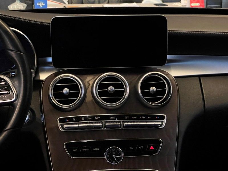 MERCEDES-BENZ C 180 1.6 CGI EXCLUSIVE 16V TURBO 2019/2020 AUTOGRIF MOTORS CAMPO BOM / Carros no Vale