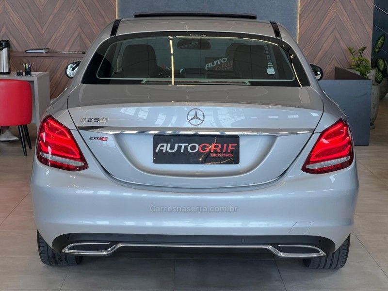 MERCEDES-BENZ C 250 2.0 CGI AVANTGARDE TURBO 16V 2017/2018 AUTOGRIF MOTORS CAMPO BOM / Carros no Vale