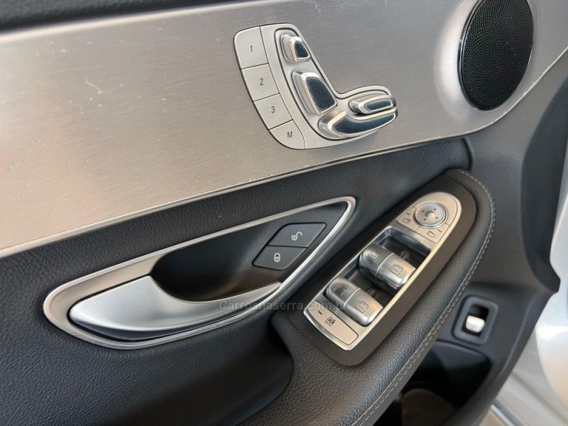 MERCEDES-BENZ C 250 2.0 CGI AVANTGARDE TURBO 16V 2017/2018 AUTOGRIF MOTORS CAMPO BOM / Carros no Vale
