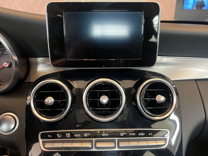 MERCEDES-BENZ C 250 2.0 CGI AVANTGARDE TURBO 16V 2017/2018 AUTOGRIF MOTORS CAMPO BOM / Carros no Vale