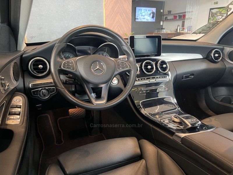 MERCEDES-BENZ C 250 2.0 CGI AVANTGARDE TURBO 16V 2017/2018 AUTOGRIF MOTORS CAMPO BOM / Carros no Vale