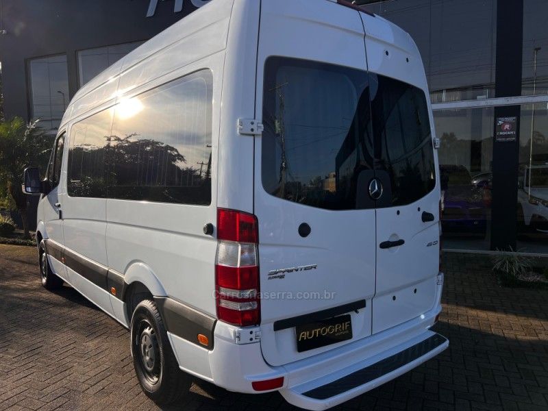 MERCEDES-BENZ SPRINTER 2.2 CHASSI 415 LONGO 3P 2017/2017 AUTOGRIF MOTORS CAMPO BOM / Carros no Vale