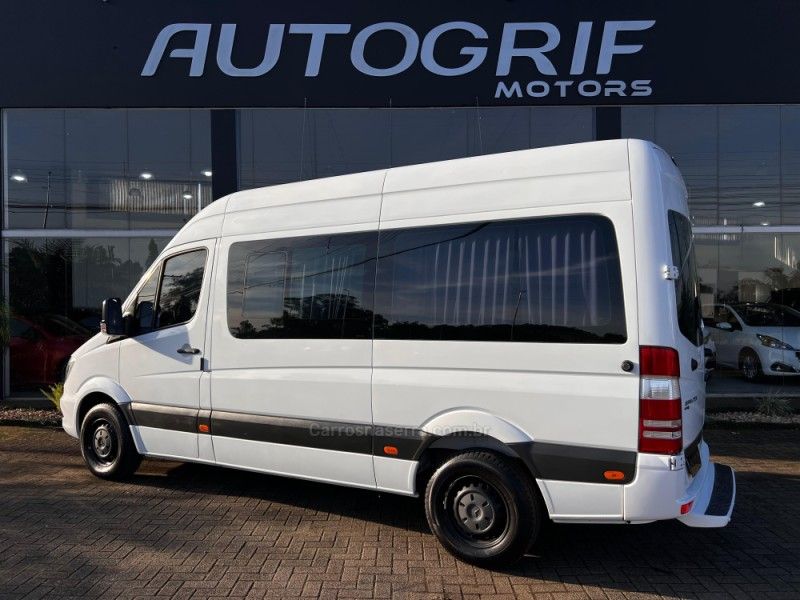 MERCEDES-BENZ SPRINTER 2.2 CHASSI 415 LONGO 3P 2017/2017 AUTOGRIF MOTORS CAMPO BOM / Carros no Vale