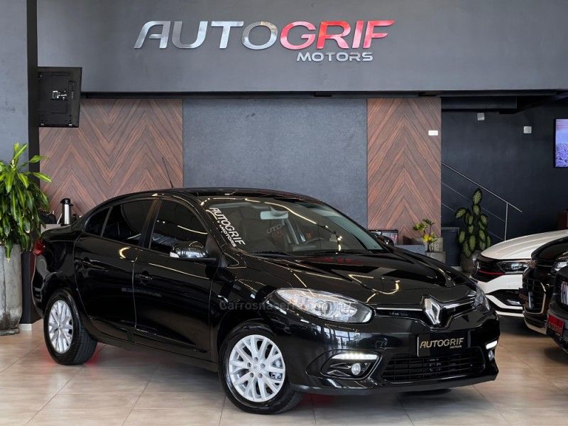 RENAULT FLUENCE 2.0 DYNAMIQUE PLUS 16V 2017/2018 AUTOGRIF MOTORS CAMPO BOM / Carros no Vale